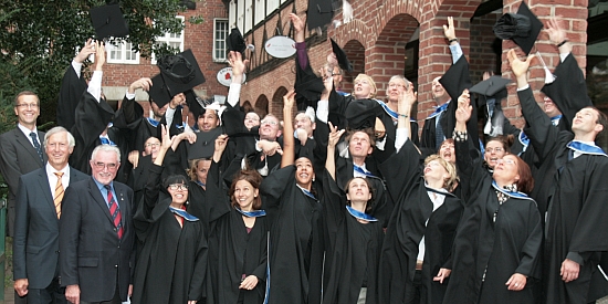 Absolvent_innen des MBA Sustainability Management 2011